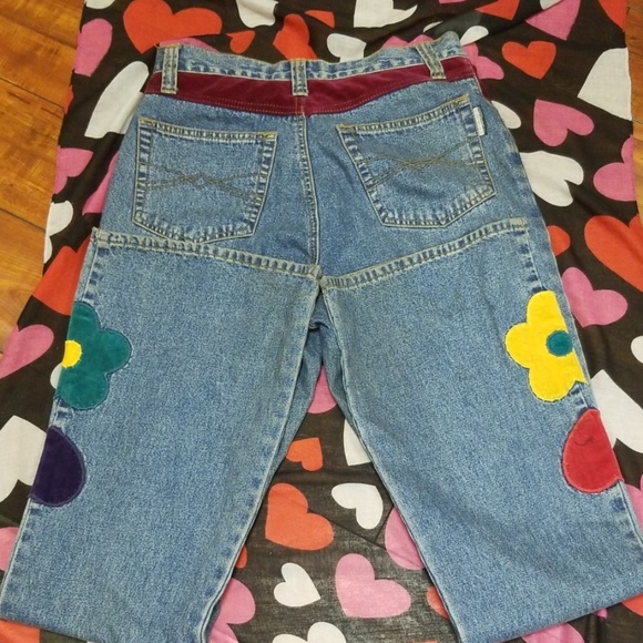 Denim - Flare jeans with flowers and heart embroidery